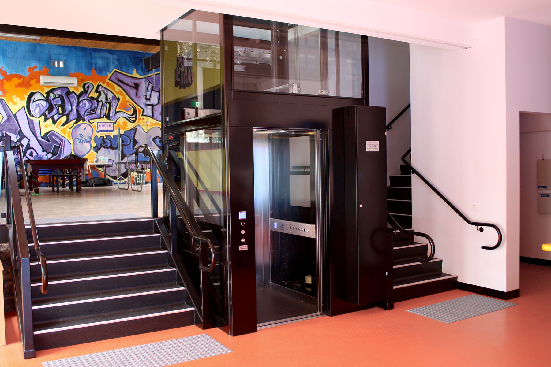 Supermec home lift